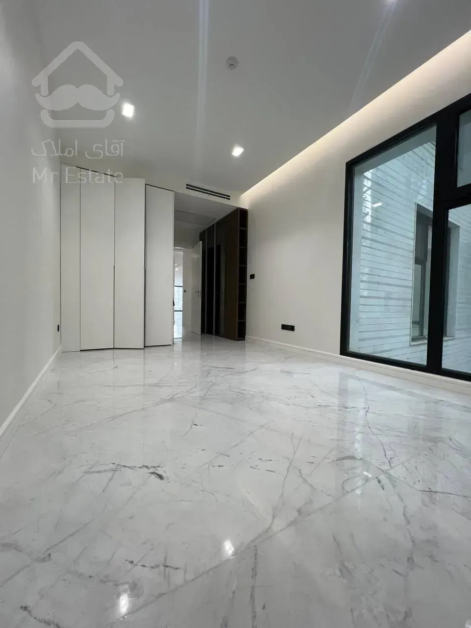 رهن برج مدرن 340 متری در زعفرانیه