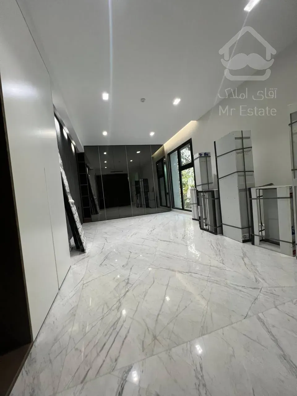 رهن برج مدرن 340 متری در زعفرانیه