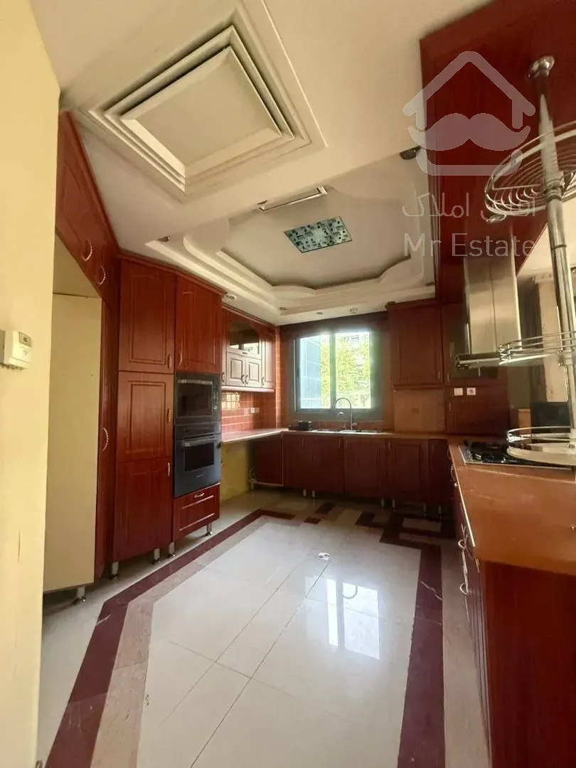 اجاره برج باغ ۱۸۰ متری در زعفرانیه