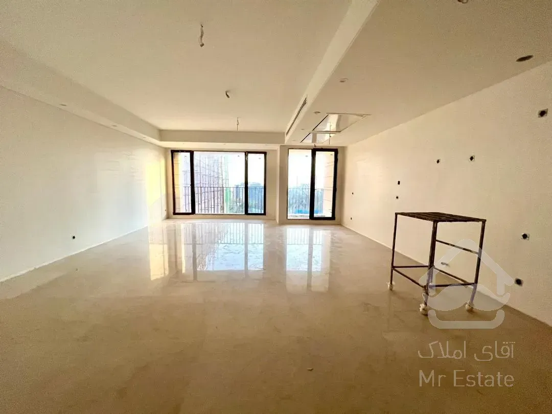 فروش آپارتمان ۱۳۰ متری در محمودیه