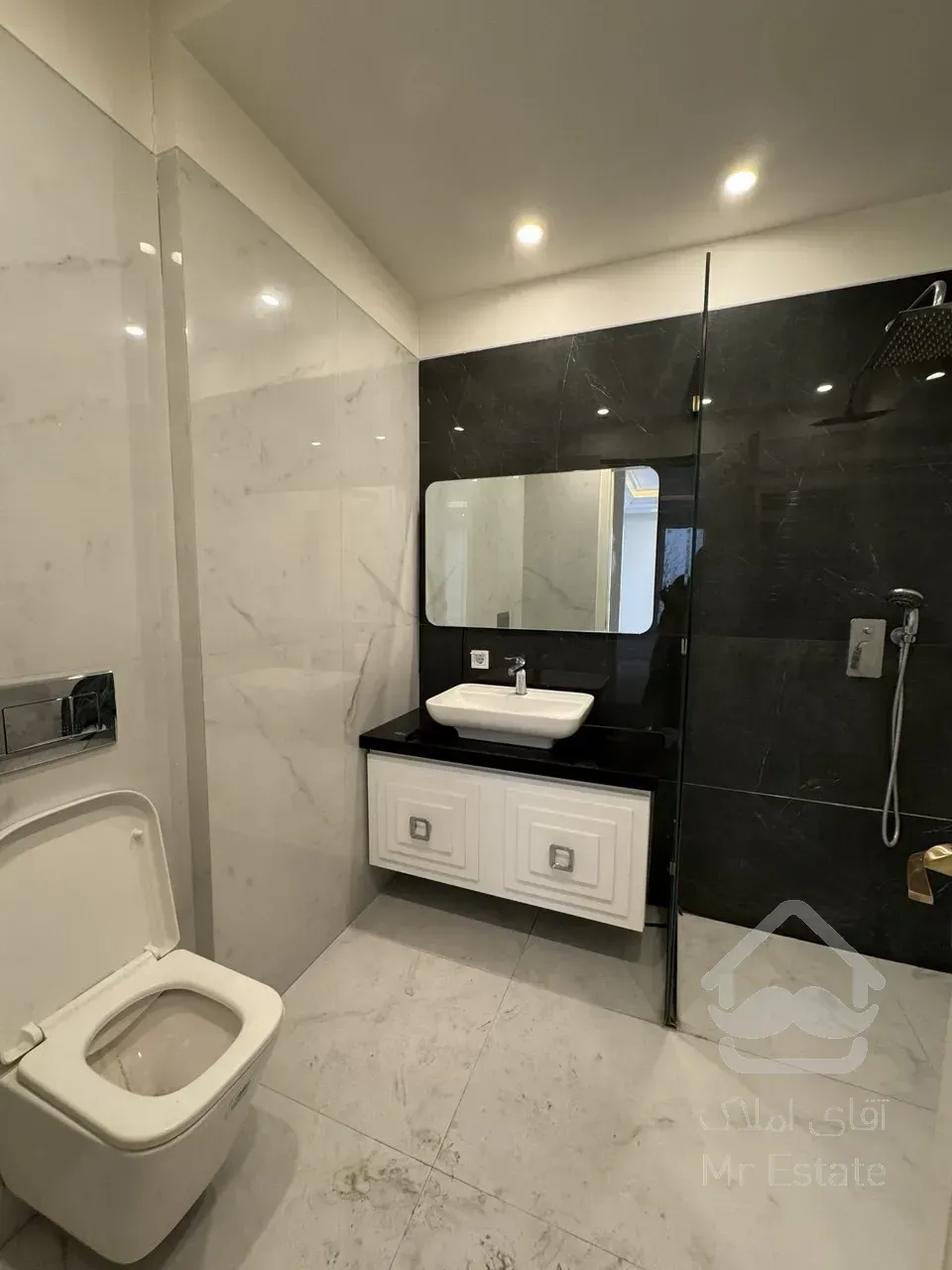 فروش آپارتمان ۲۵۰ متری در محمودیه