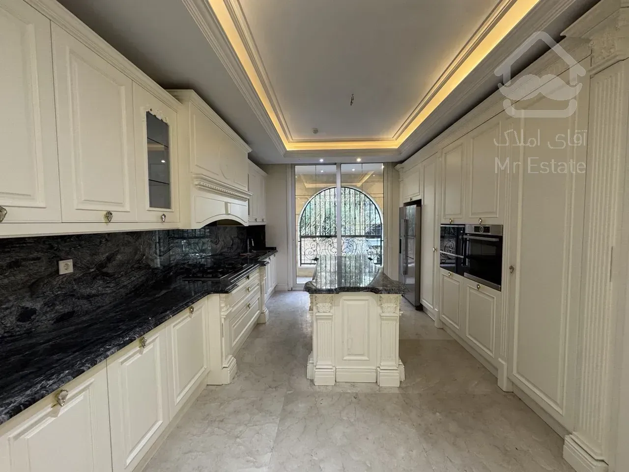 فروش آپارتمان ۲۵۰ متری در محمودیه