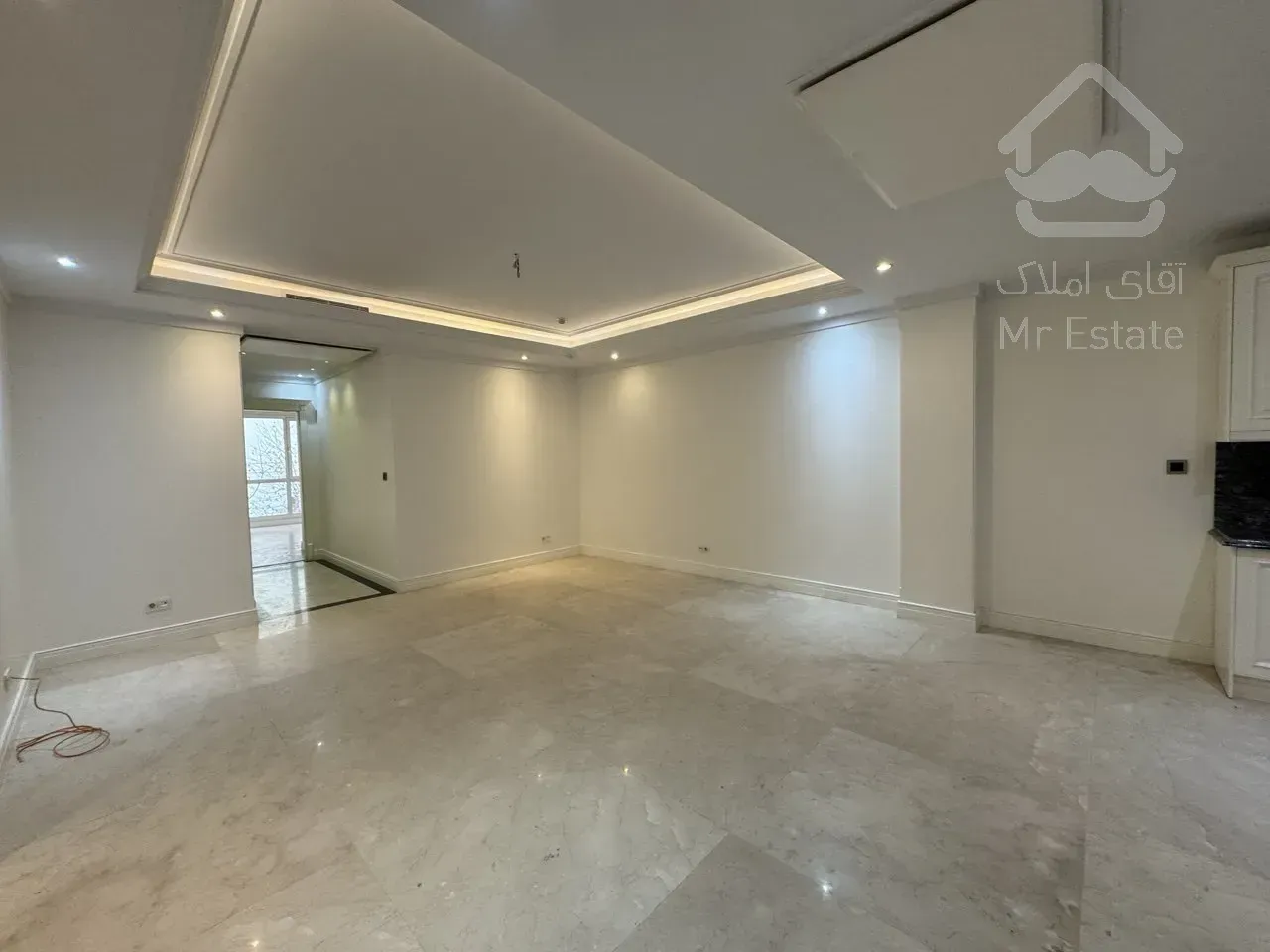 فروش آپارتمان ۲۵۰ متری در محمودیه