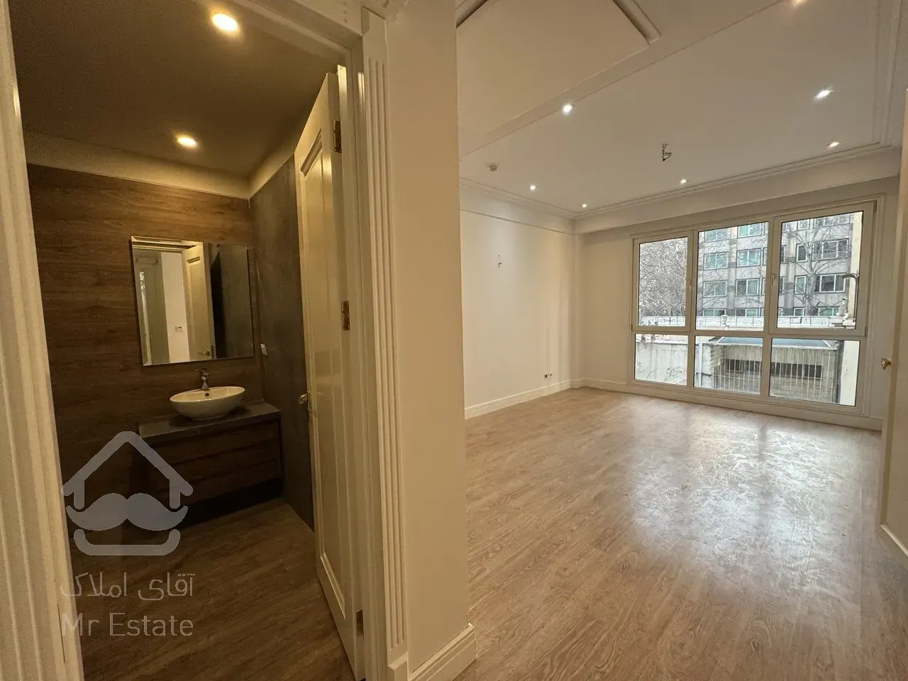 فروش آپارتمان ۲۵۰ متری در محمودیه