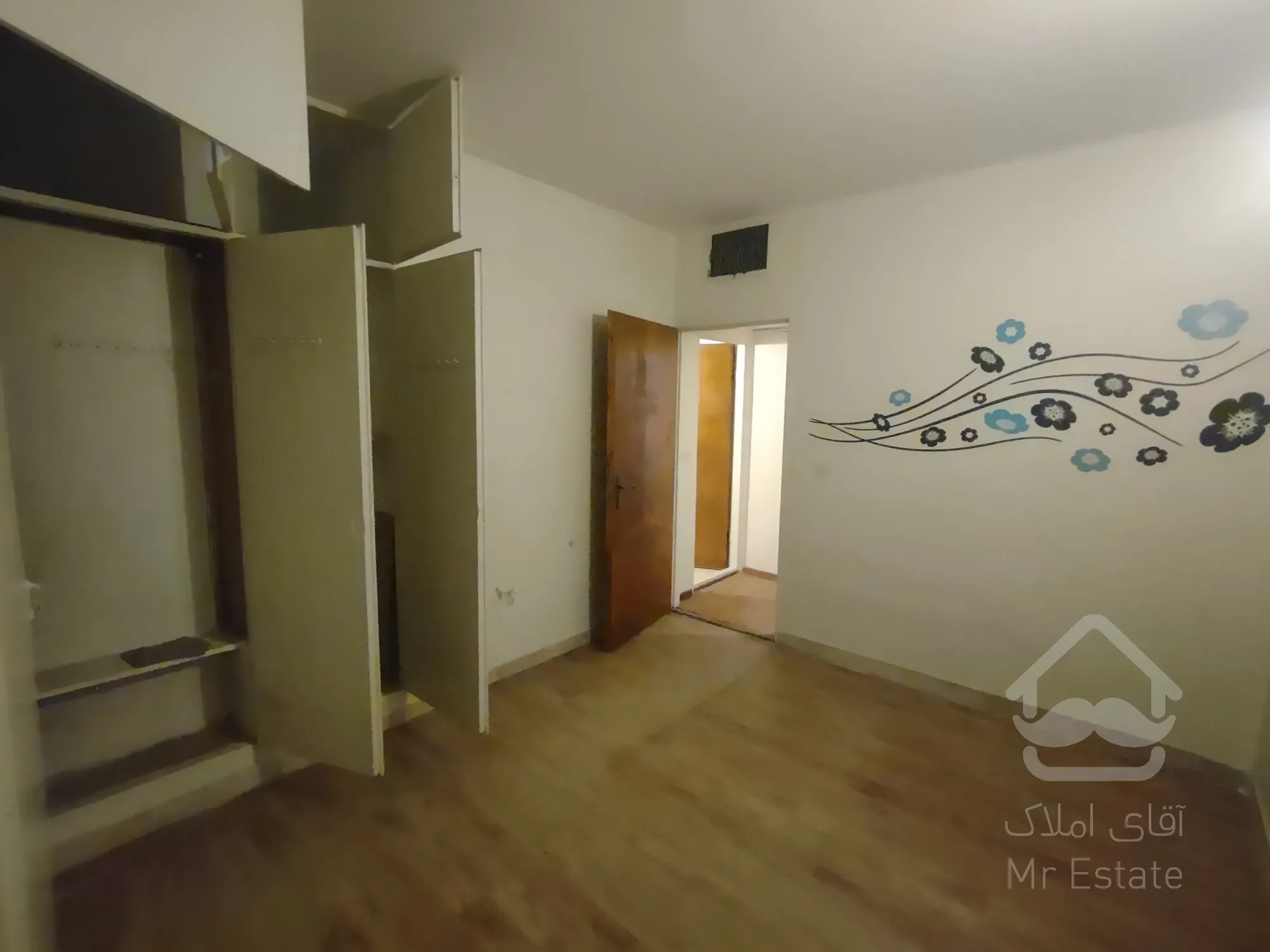 فروش آپارتمان ۱۱۰ متر دو خوابه قدرالسهم دار محدوده کاج