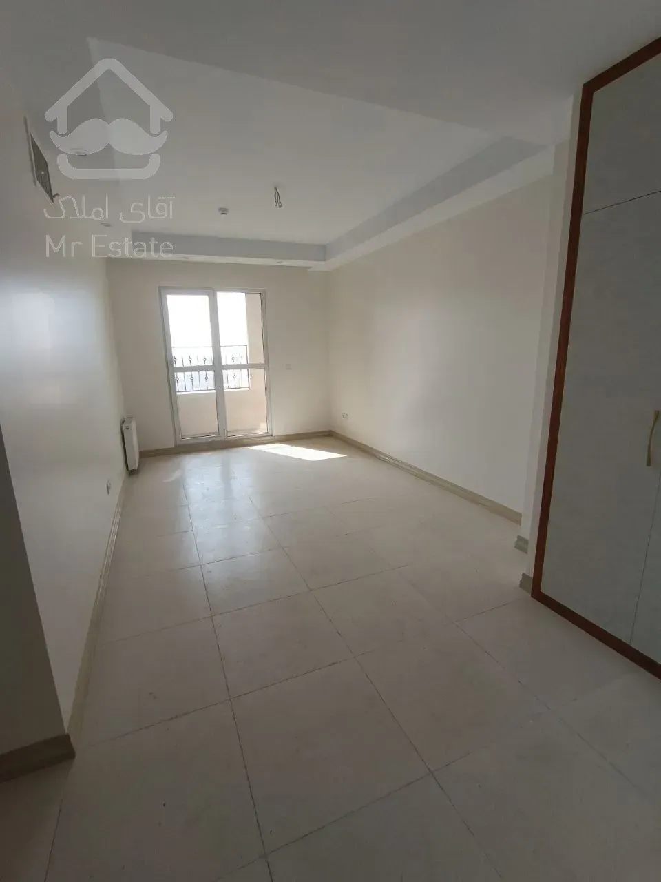 آپارتمان ۳ خواب ۲ پارکینگ