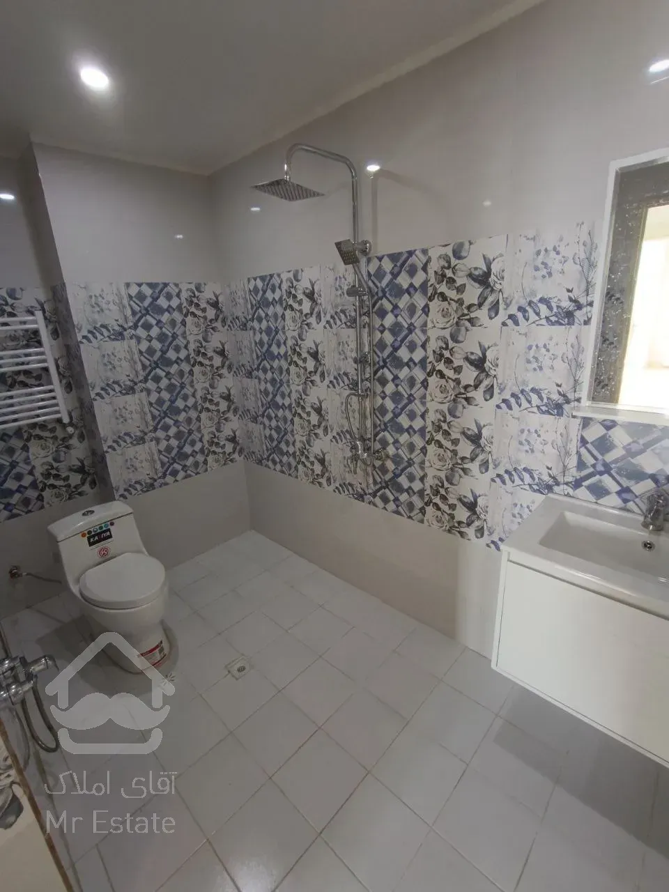 آپارتمان ۳ خواب ۲ پارکینگ