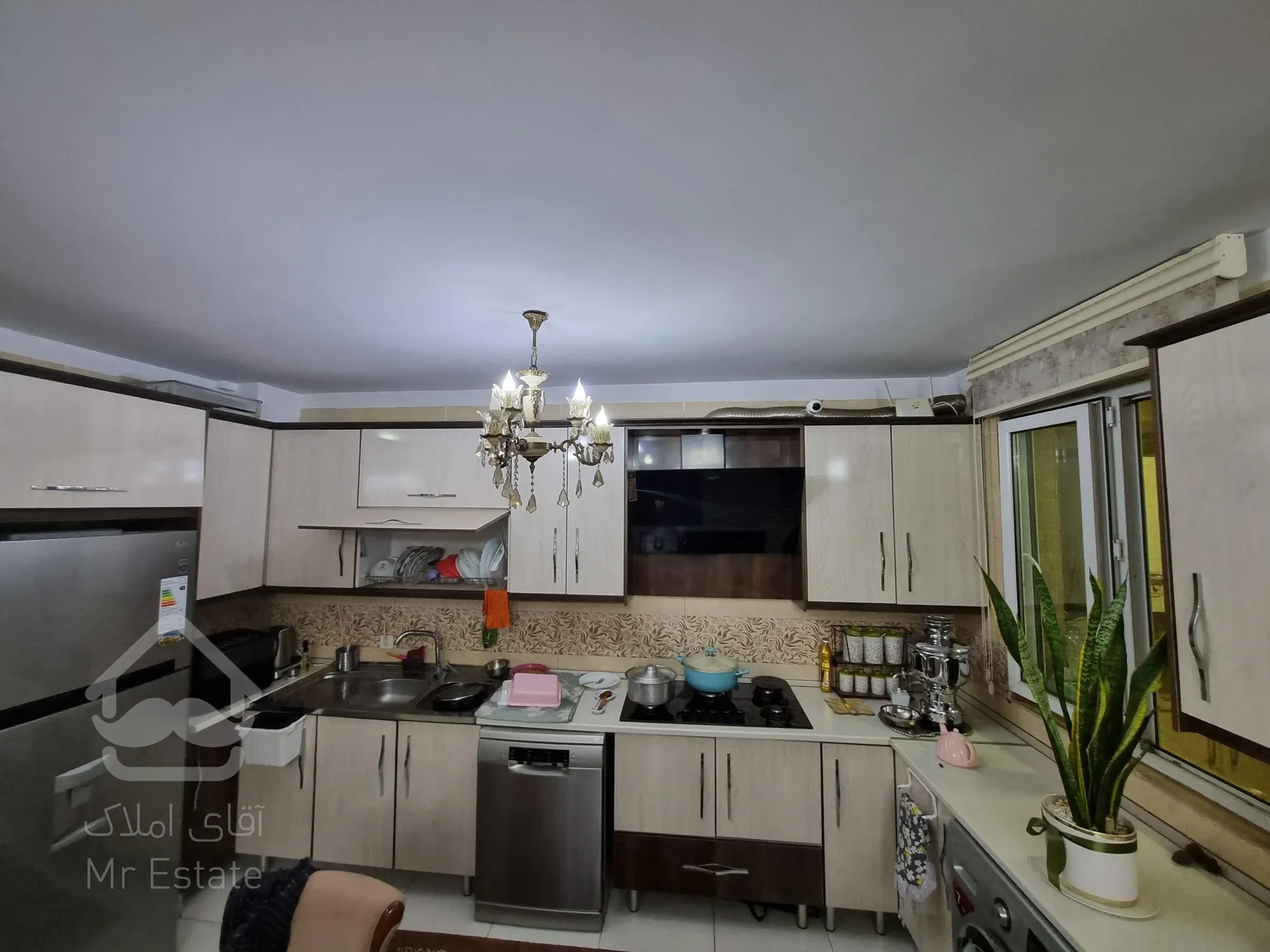 66 متر غرق نور عروسک