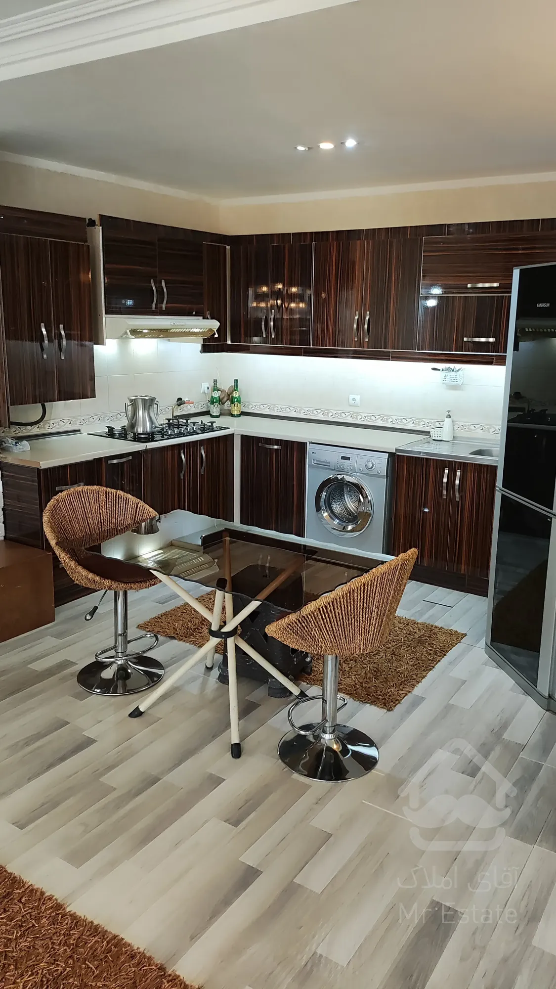 آپارتمان 84 متری نوشهر (ویو دریا ابدی)