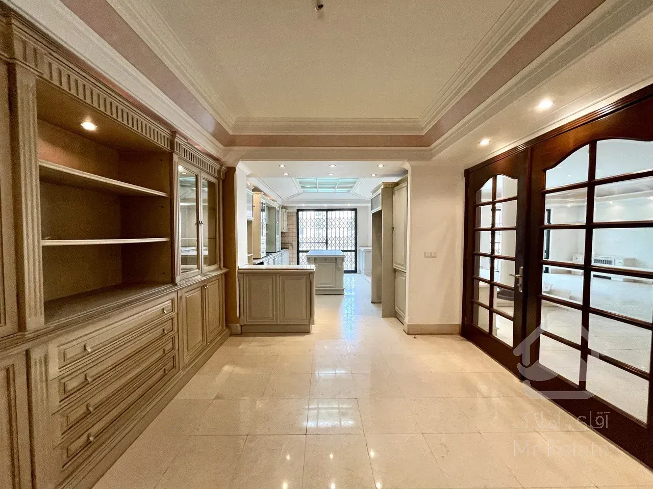 فروش آپارتمان ۲۸۵ متری در محمودیه