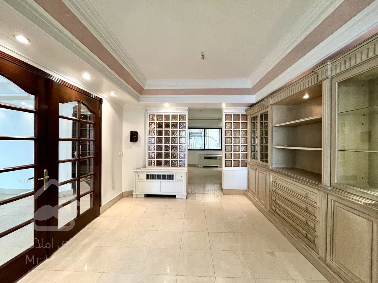 فروش آپارتمان ۲۸۵ متری در محمودیه