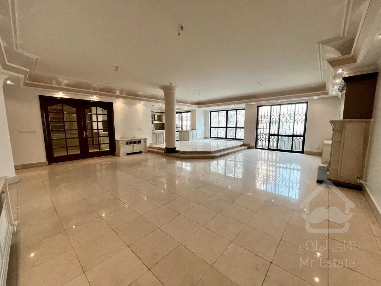 فروش آپارتمان ۲۸۵ متری در محمودیه