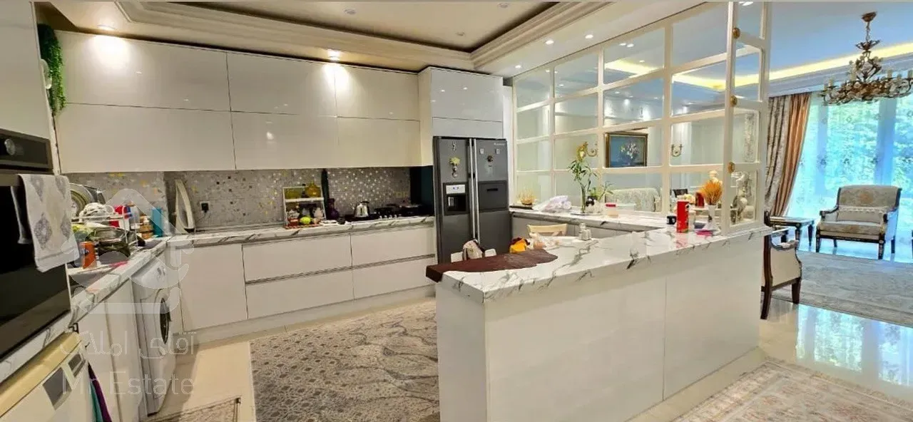 فروش آپارتمان ۱۷۰ متری در محمودیه