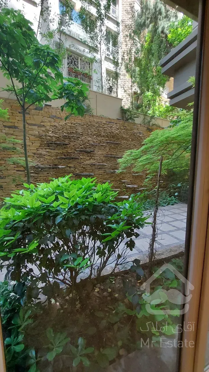 رهن برج باغ ۱۸۰ متری در زعفرانیه