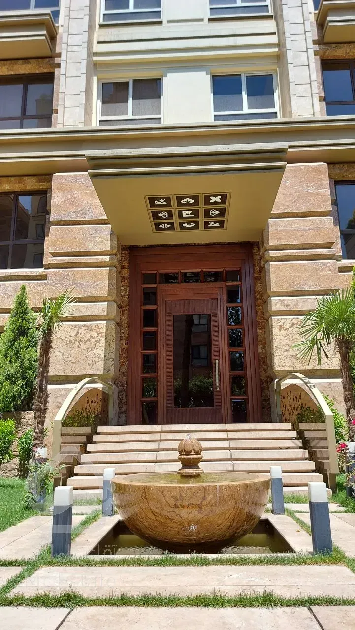 رهن برج باغ ۱۸۰ متری در زعفرانیه