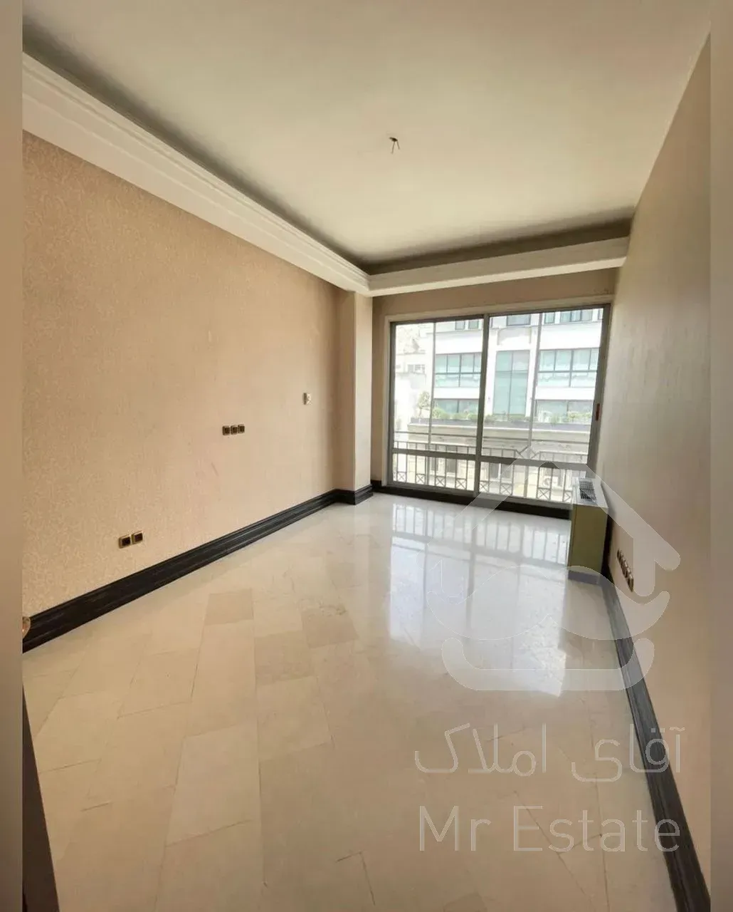 رهن برج باغ ۲۵۵ متری در زعفرانیه