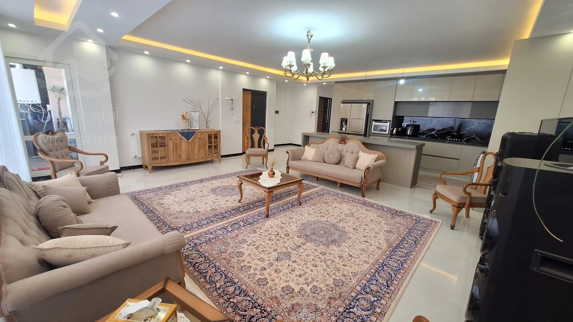 تک واحدی،  وام دار