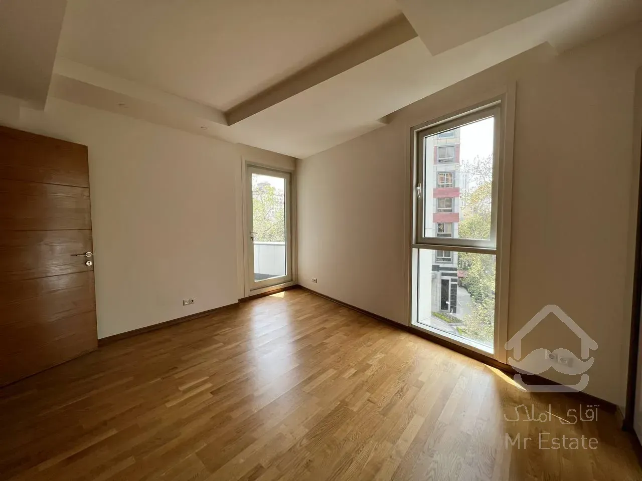 فروش برج باغ ۲۴۰ متری در زعفرانیه