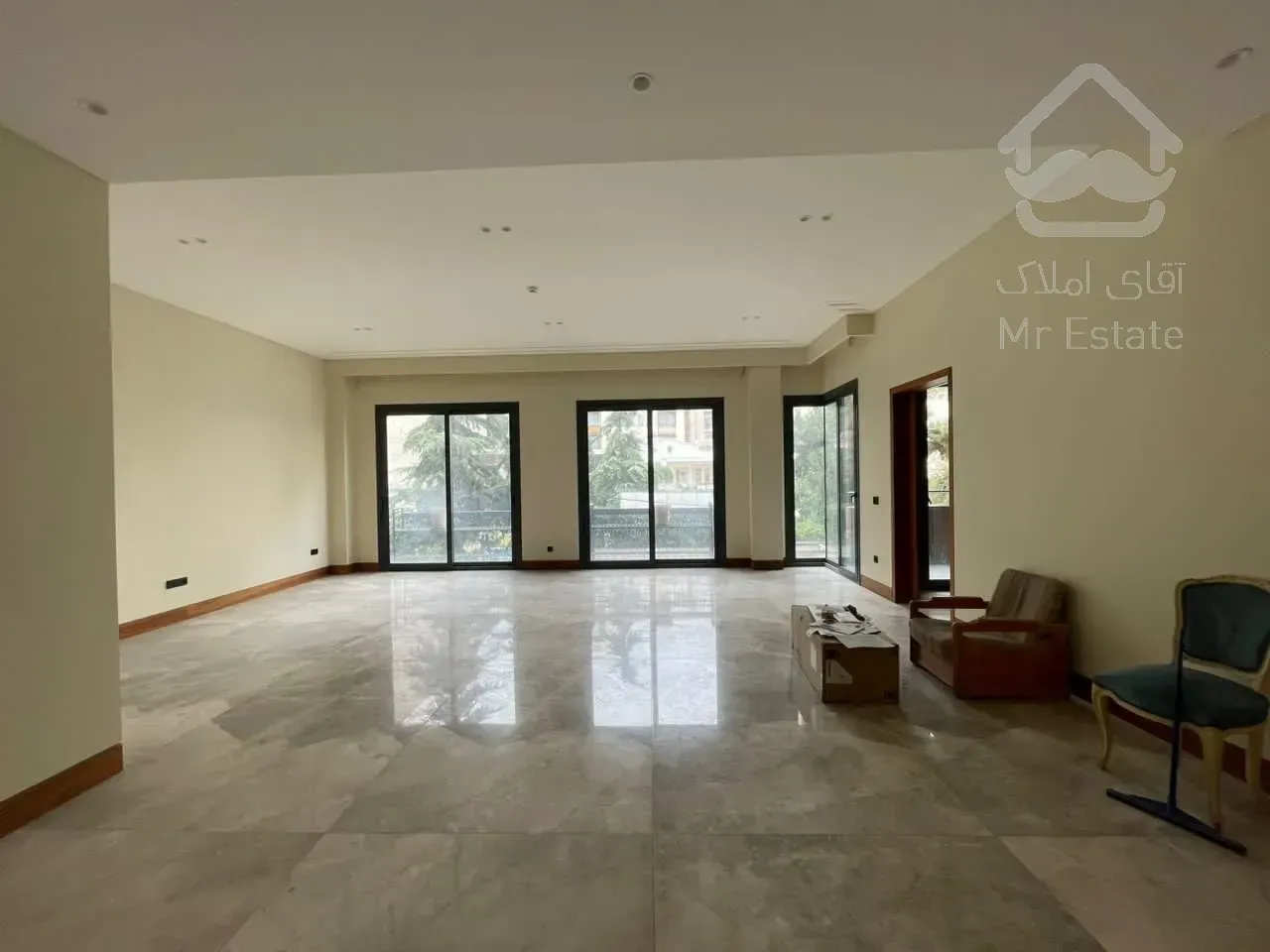 فروش آپارتمان مدرن ۲۰۹ متری در محمودیه