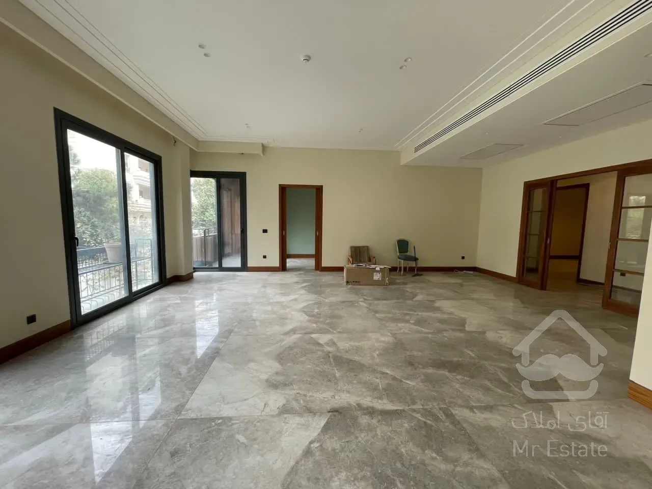 فروش آپارتمان مدرن ۲۰۹ متری در محمودیه