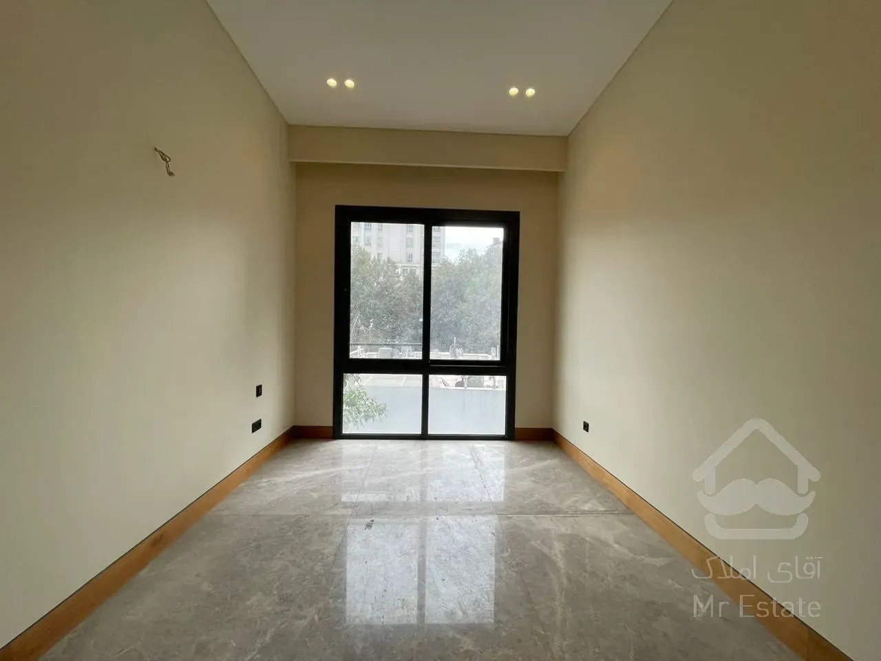 فروش آپارتمان مدرن ۲۰۹ متری در محمودیه