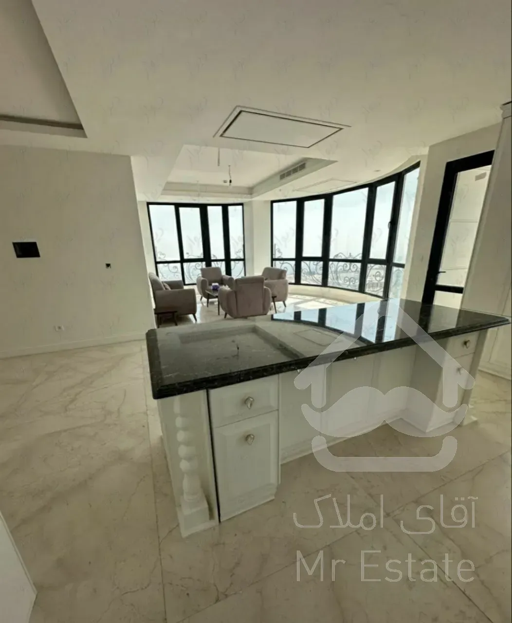 رهن برج ۲۷۰ متری در ولنجک