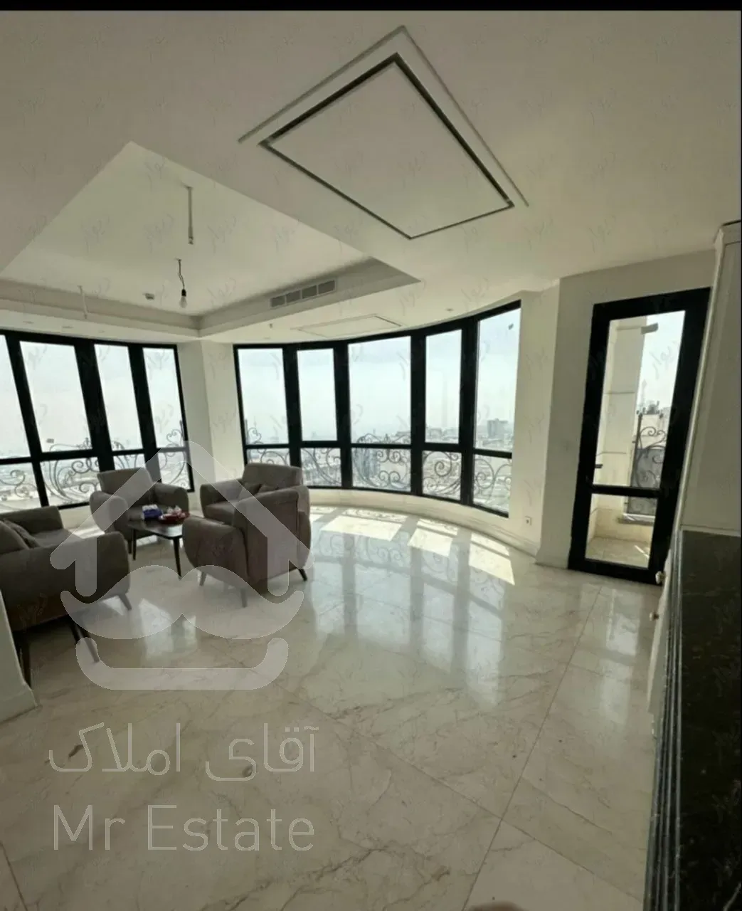 رهن برج ۲۷۰ متری در ولنجک