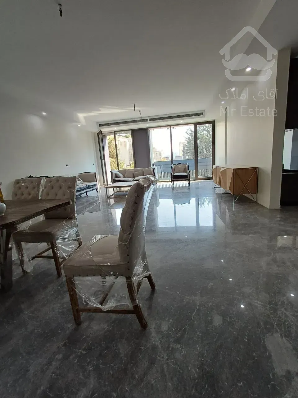 فروش آپارتمان ۲۵۰ متری در محمودیه