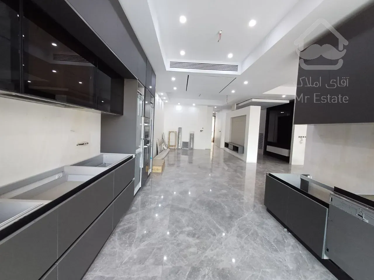 فروش آپارتمان ۲۵۰ متری در محمودیه