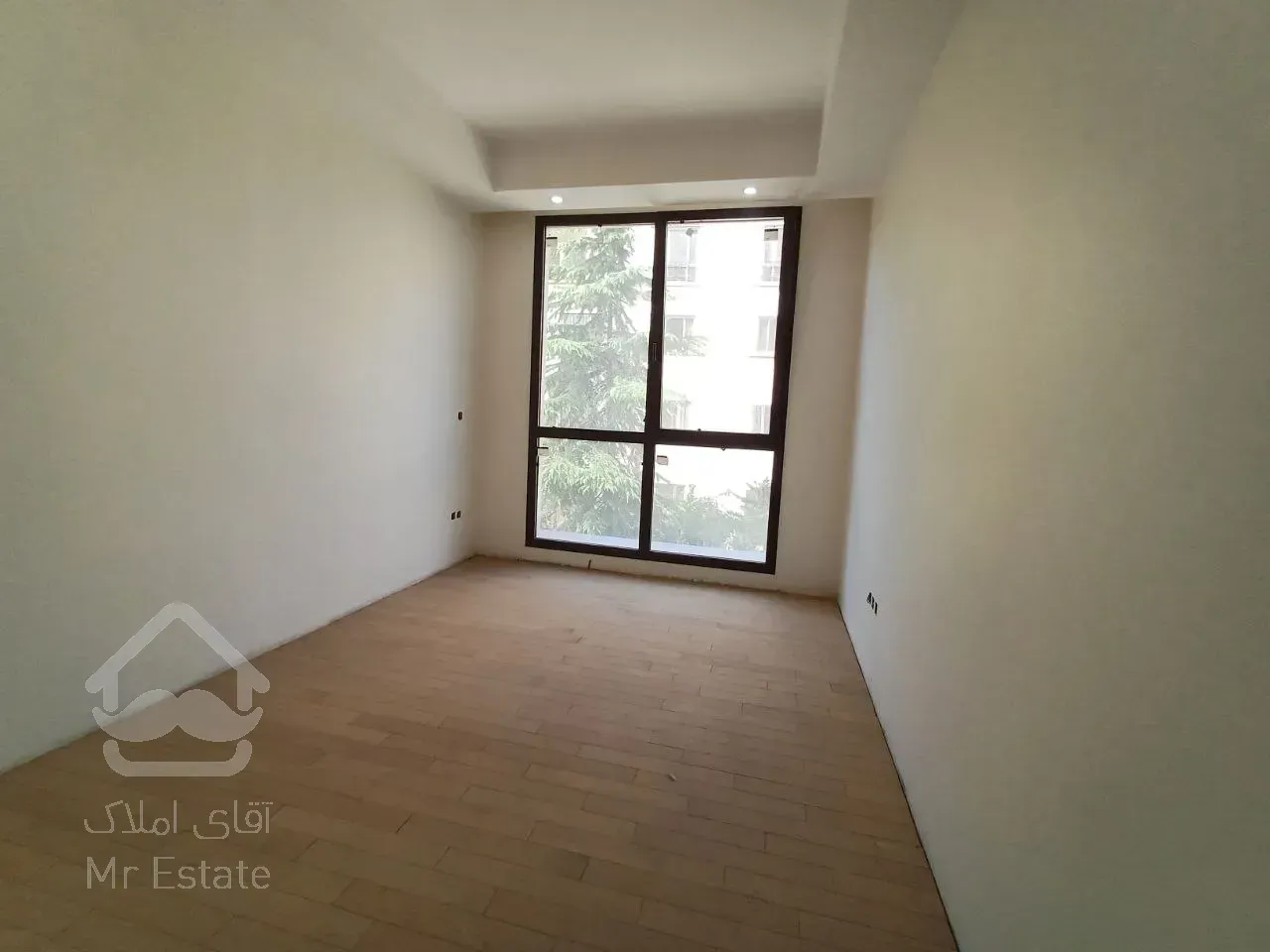 فروش آپارتمان ۲۵۰ متری در محمودیه