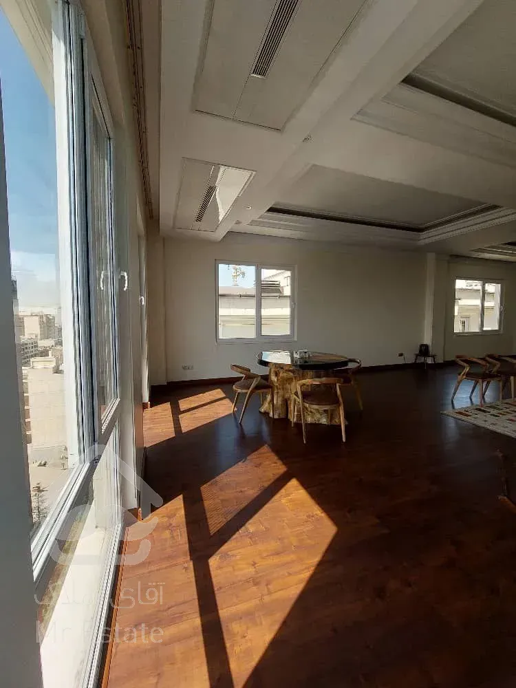 اجاره‌ برج باغ ۲۸۰ متری در ولنجک