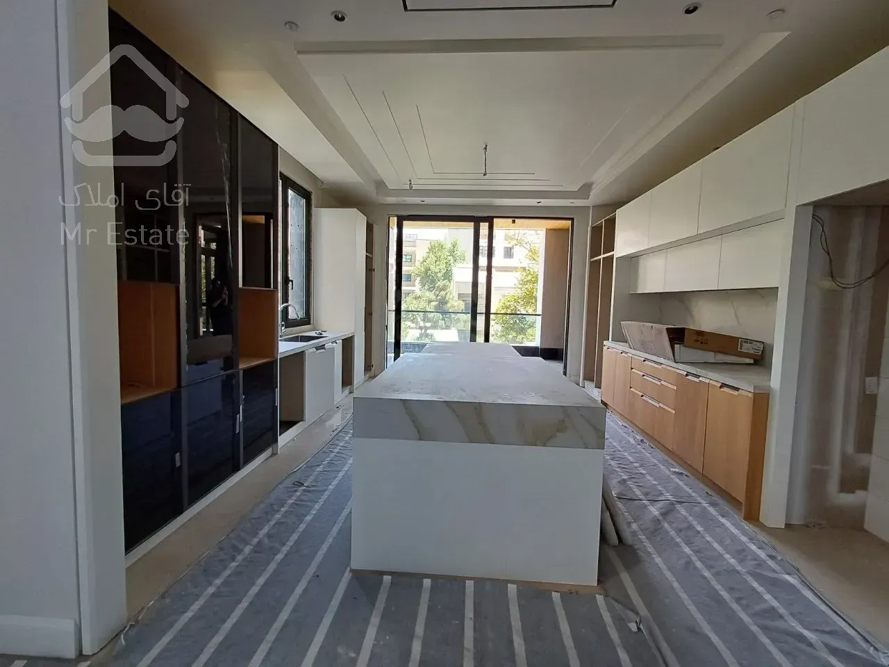 فروش آپارتمان ۴۵۰ متری در زعفرانیه