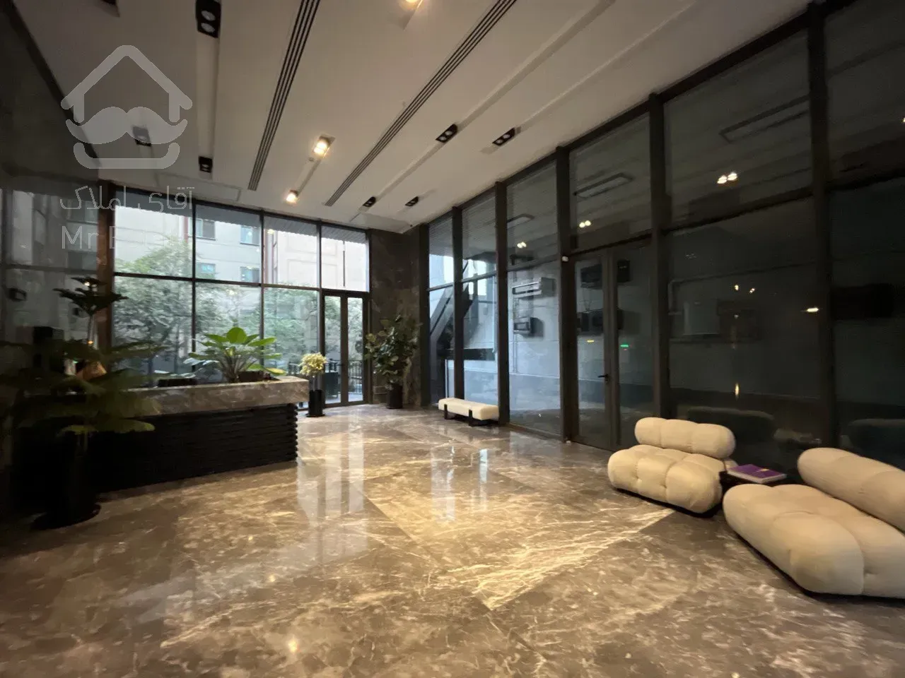 فروش آپارتمان ۱۸۰ متری در محمودیه