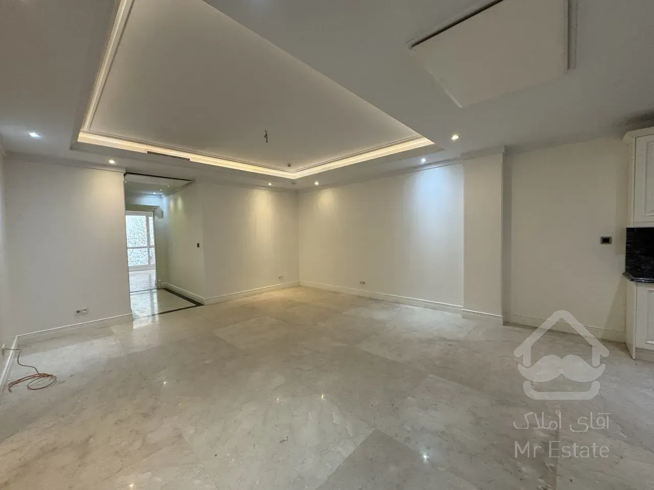 فروش آپارتمان ۲۵۰ متری در محمودیه