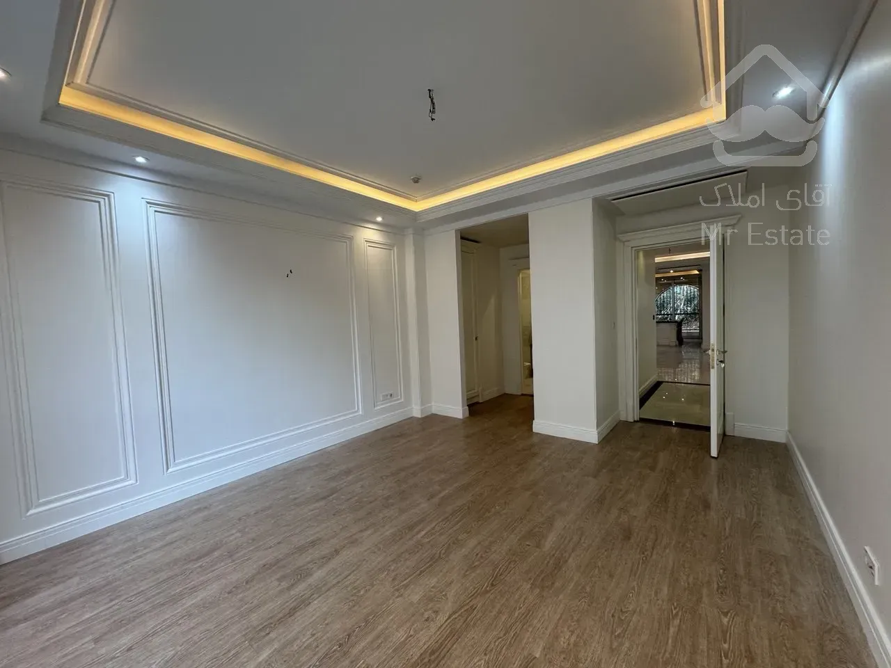 فروش آپارتمان ۲۵۰ متری در محمودیه