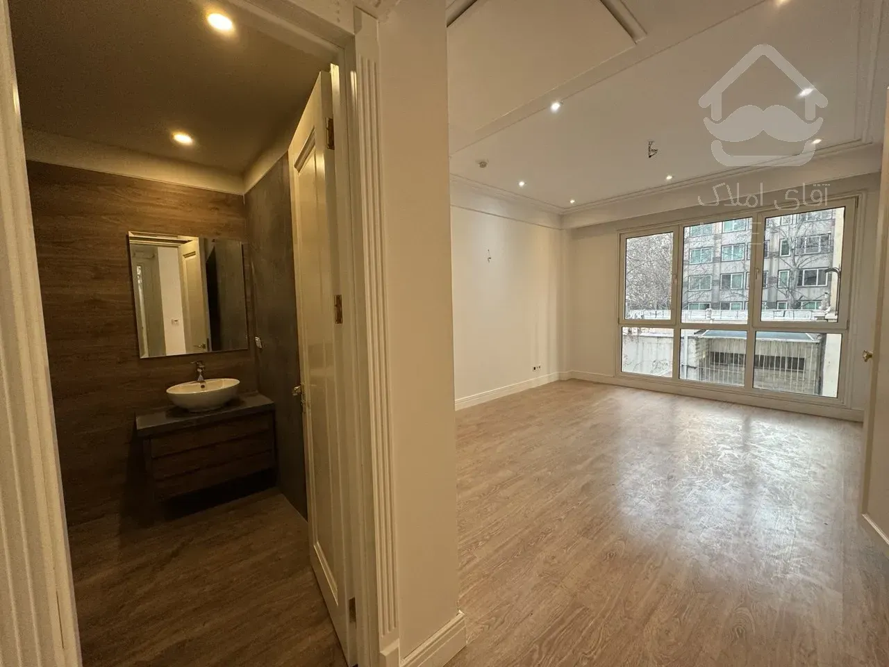 فروش آپارتمان ۲۵۰ متری در محمودیه