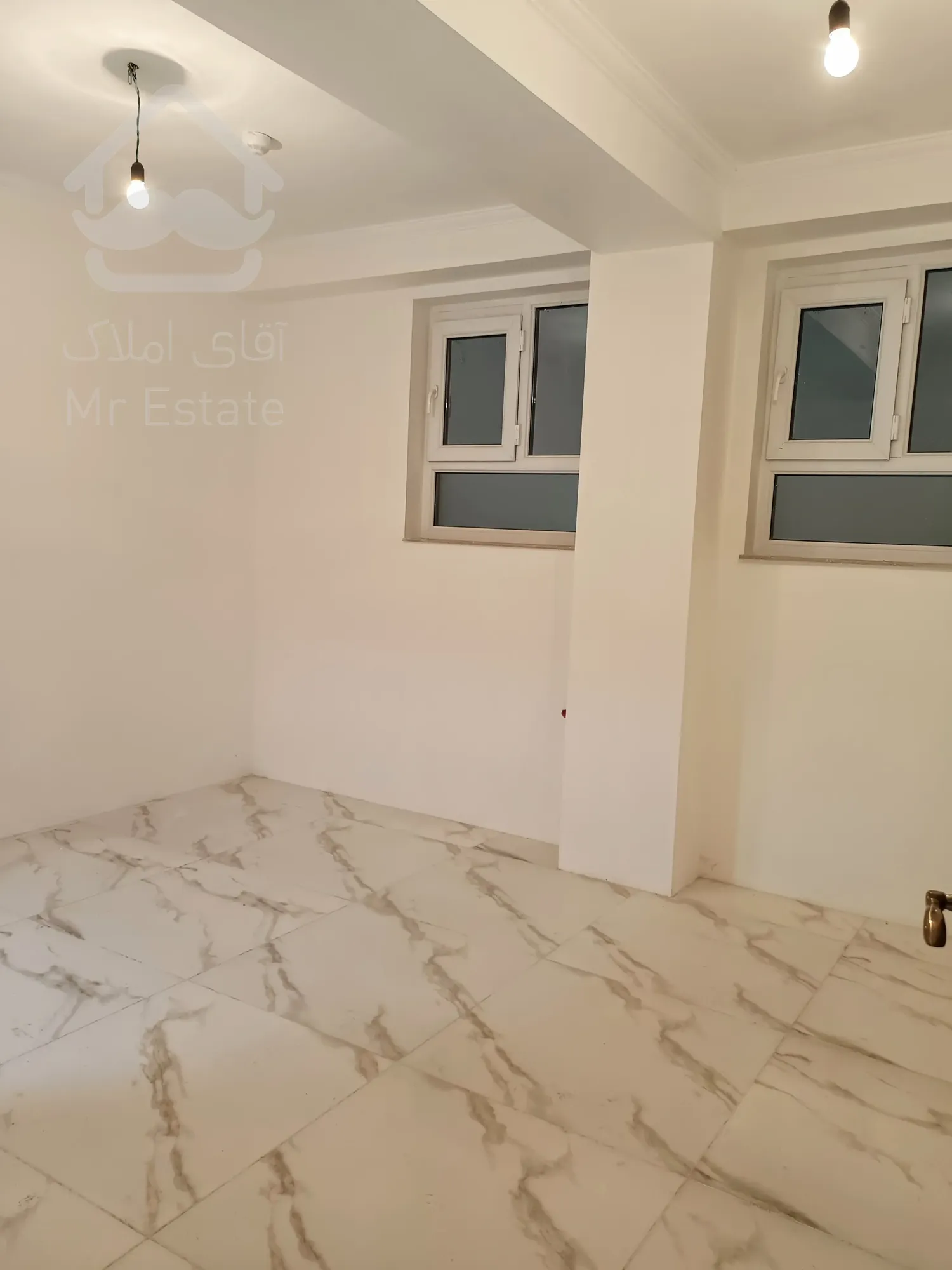 واحد لوکس 160 متر طبقه2 پاستور/ سجادیه/ شریعتی