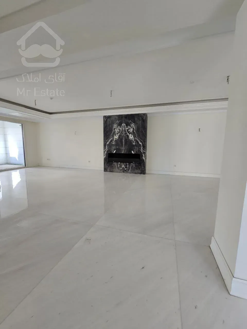 رهن برج باغ ۲۴۳ متری در ولنجک