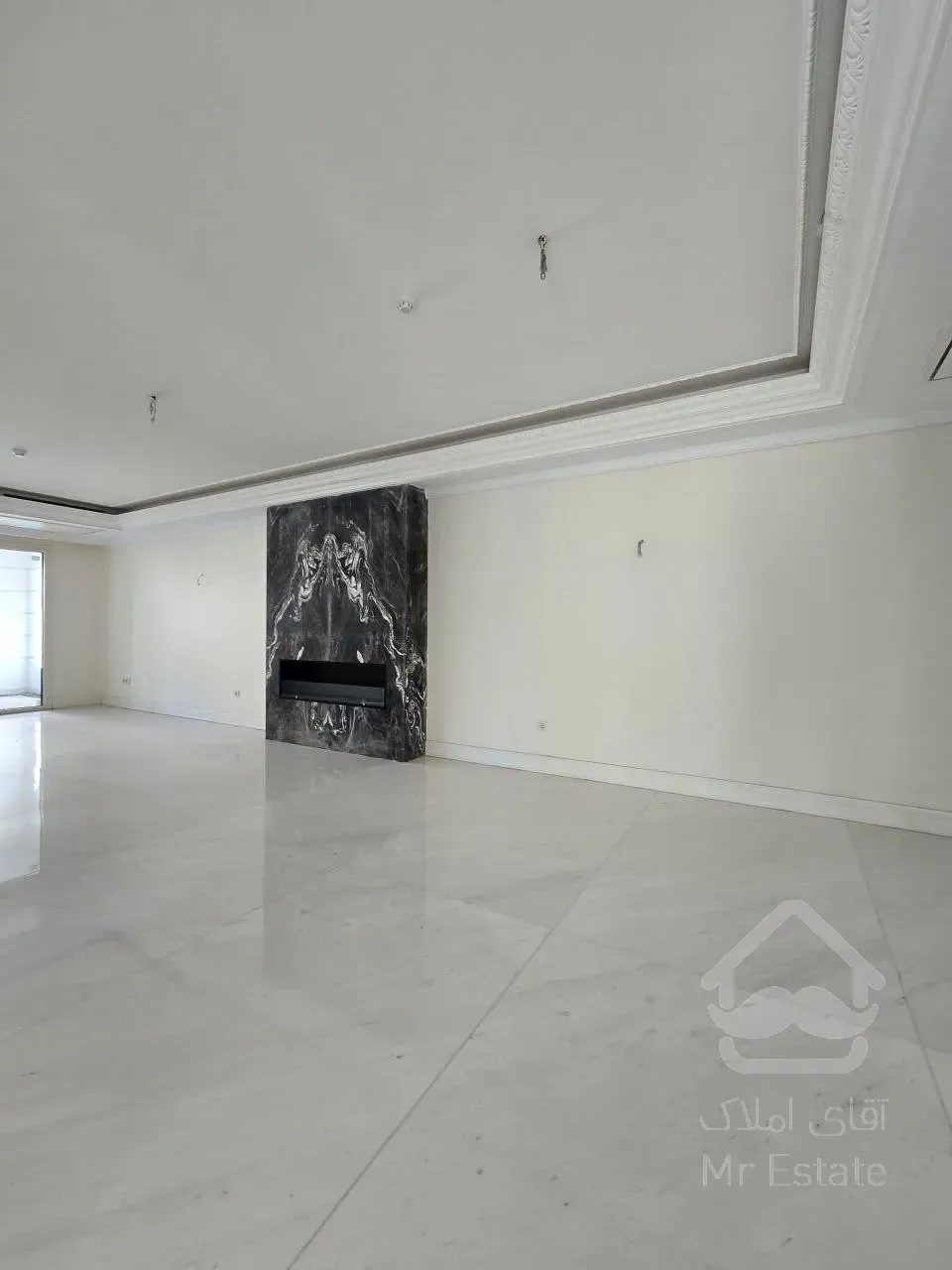 رهن برج باغ ۲۴۳ متری در ولنجک