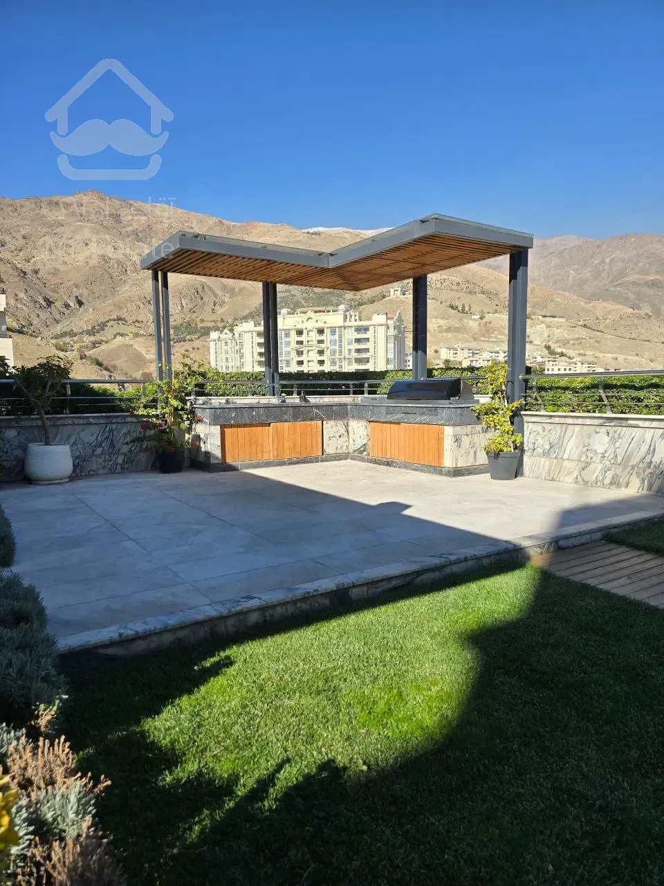 رهن برج باغ ۲۴۳ متری در ولنجک