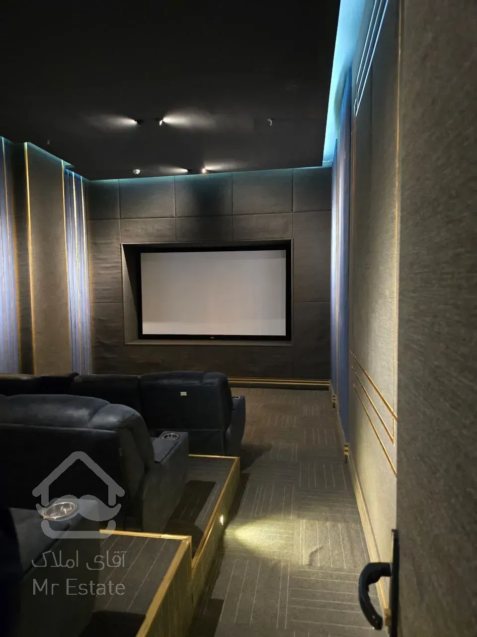 رهن برج باغ ۲۴۳ متری در ولنجک