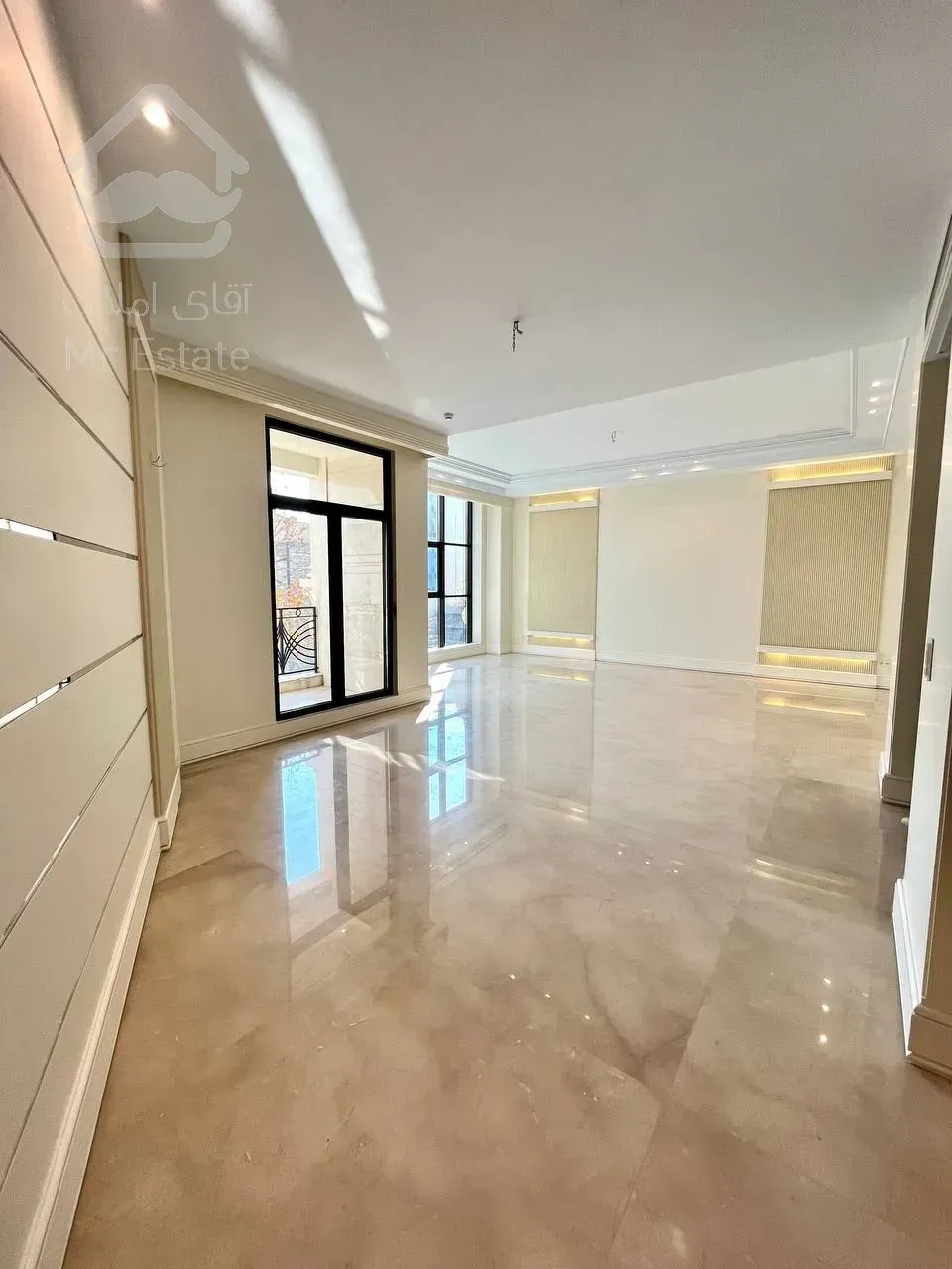 فروش آپارتمان ۲۱۱ متری در زعفرانیه