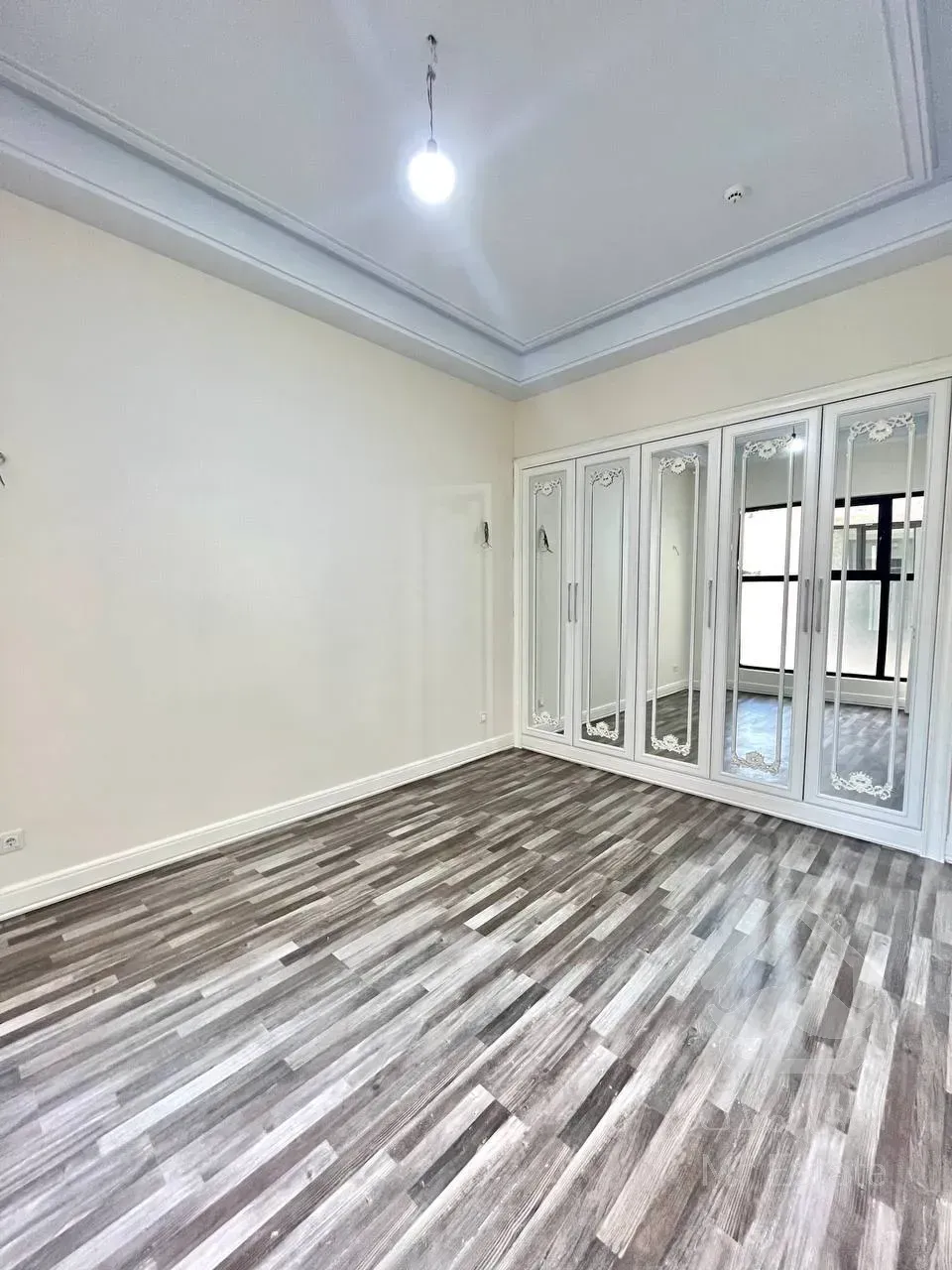 فروش آپارتمان ۲۱۱ متری در زعفرانیه