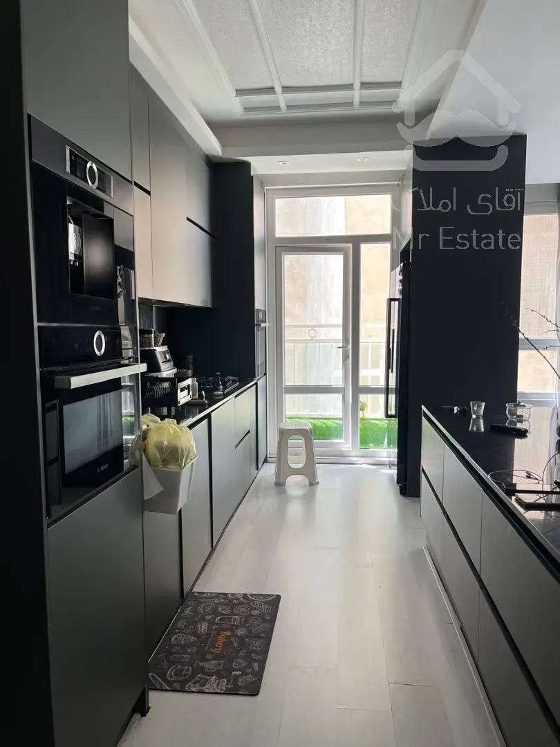 فروش آپارتمان ۱۳۵ متری در زعفرانیه