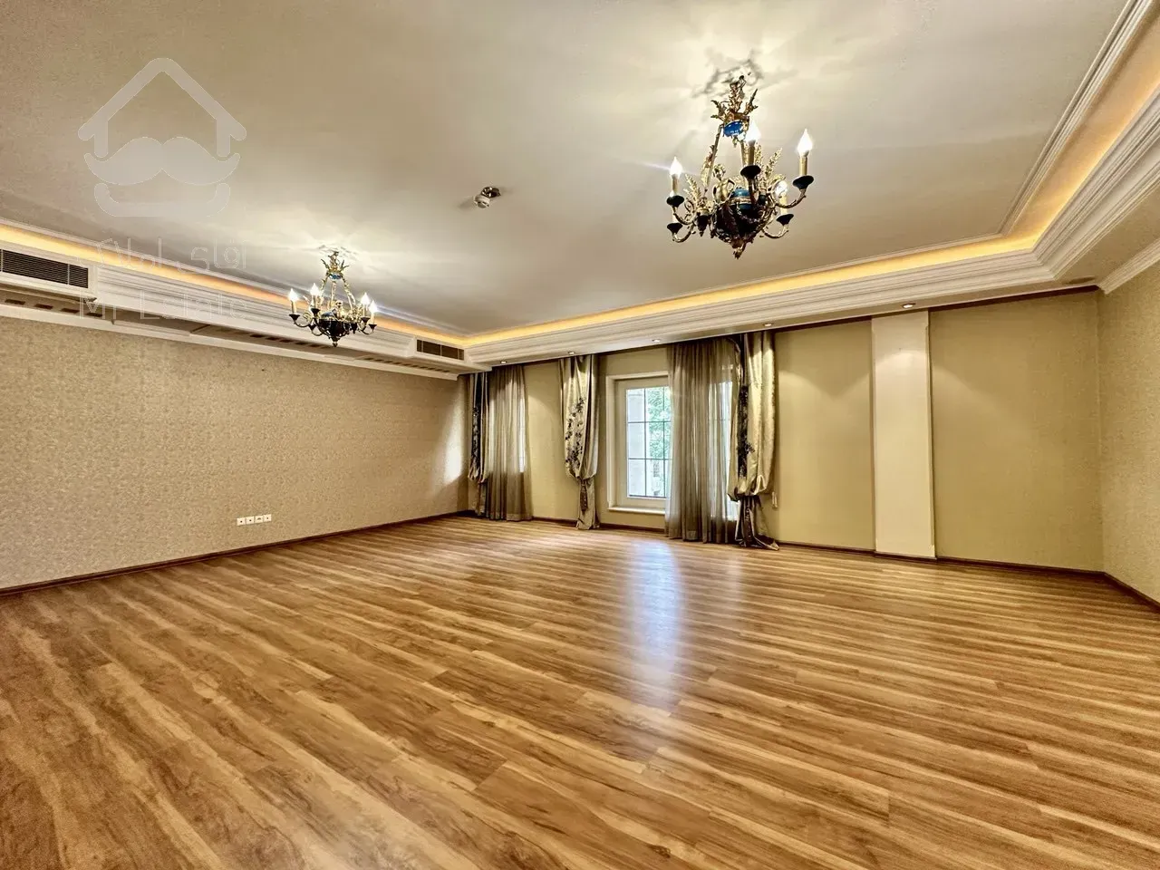 فروش آپارتمان ۲۵۸ متری در زعفرانیه