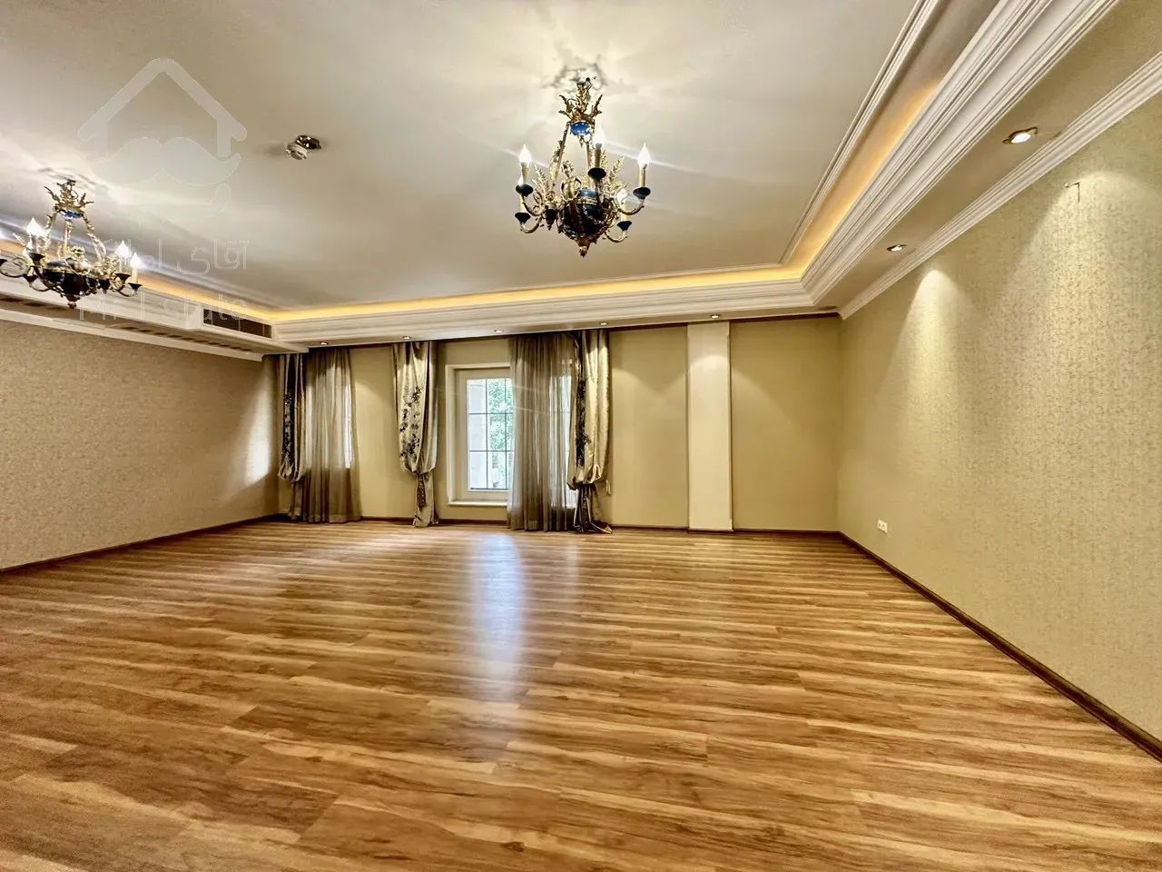 فروش آپارتمان ۲۵۸ متری در زعفرانیه