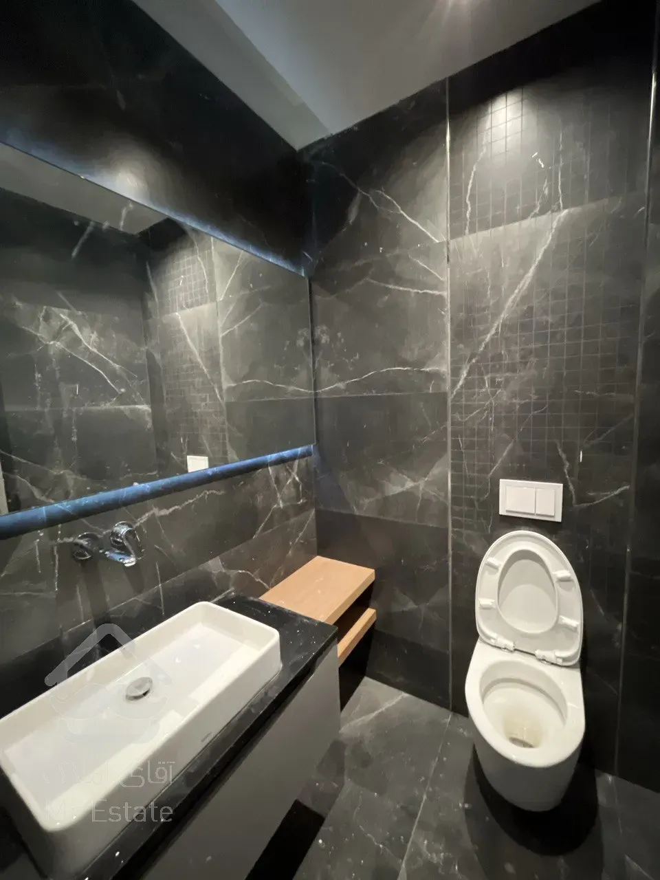 فروش آپارتمان ۱۸۰ متری در محمودیه