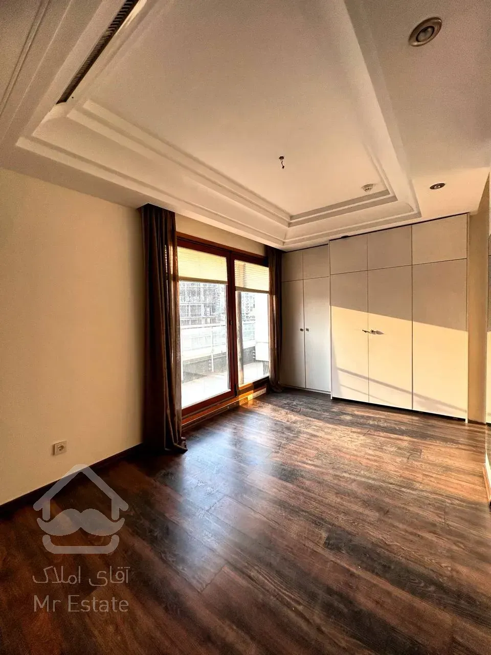 رهن پنت هاوس ۳۰۰ متری در زعفرانیه