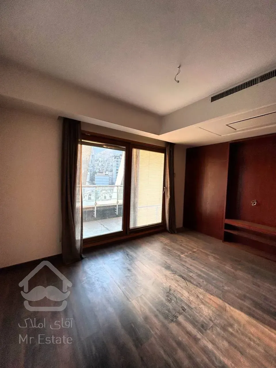 رهن پنت هاوس ۳۰۰ متری در زعفرانیه