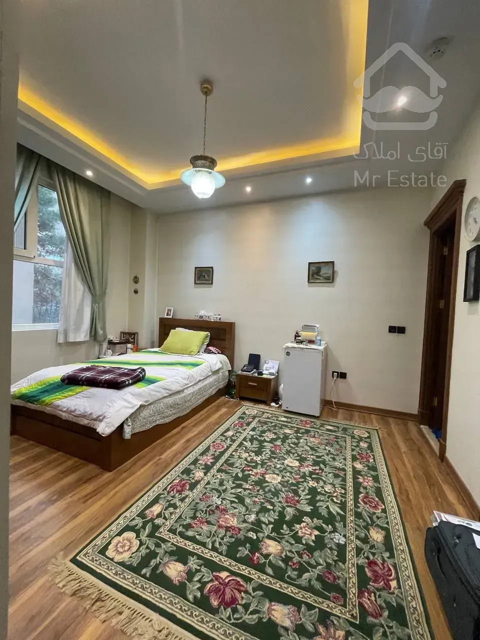 رهن آپارتمان ۱۳۰ متری در زعفرانیه